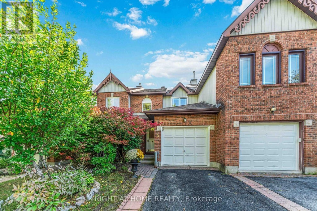 5 Harrington Court, Ottawa