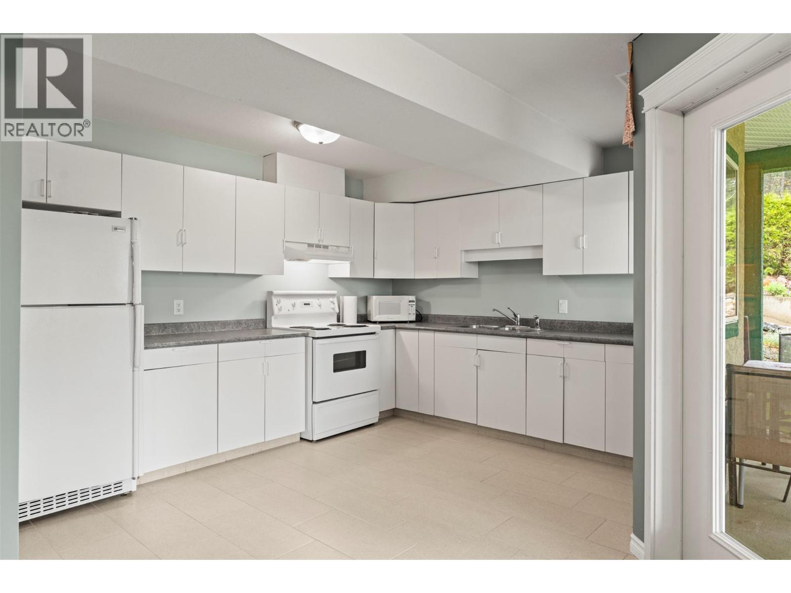 7775 Chew Road. Vernon, British Columbia