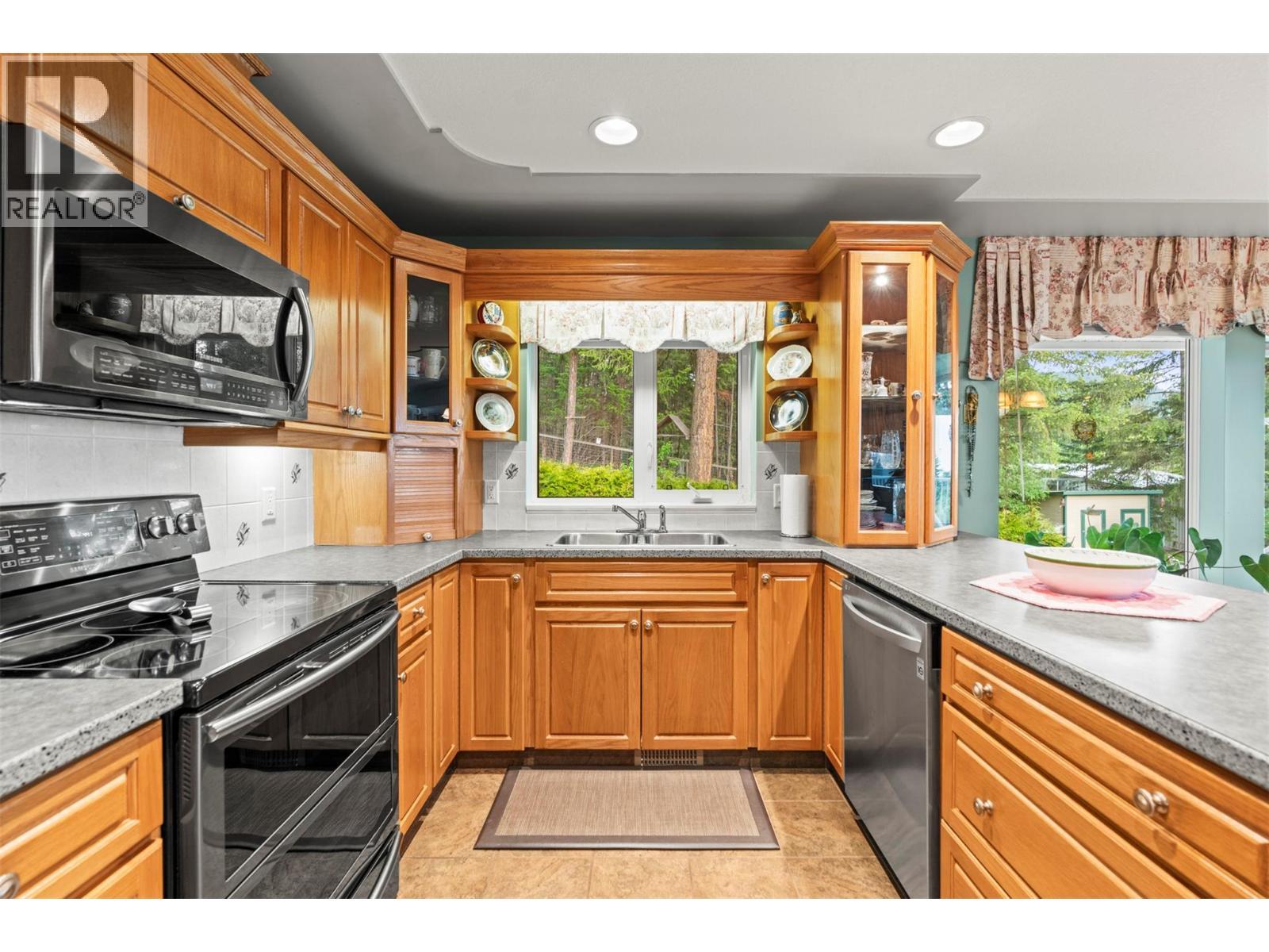 7775 Chew Road. Vernon, British Columbia