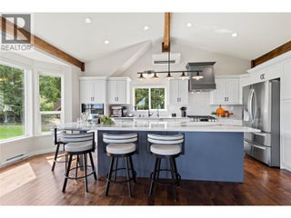 2672 Mckenzie Road. Sorrento, British Columbia