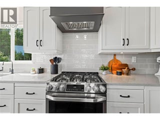 2672 Mckenzie Road. Sorrento, British Columbia