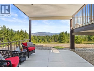 2672 Mckenzie Road. Sorrento, British Columbia