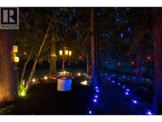 2672 Mckenzie Road. Sorrento, British Columbia