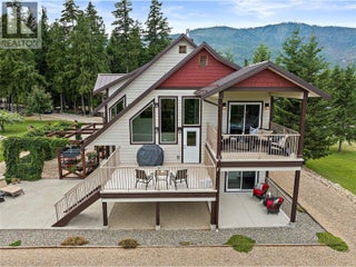 2672 Mckenzie Road. Sorrento, British Columbia