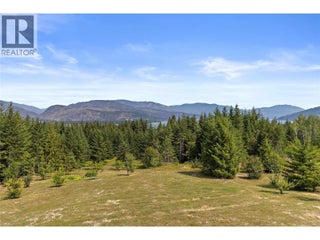 2672 Mckenzie Road. Sorrento, British Columbia
