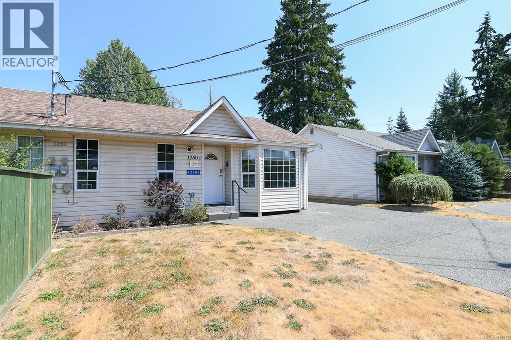 B 1250 Stewart Avenue, Courtenay
