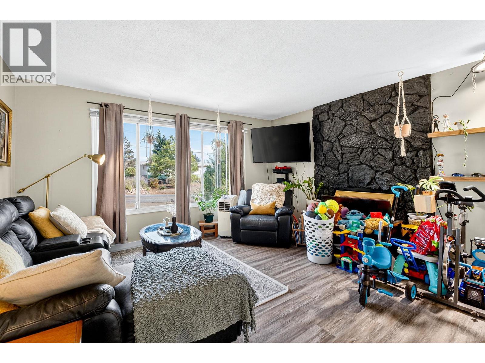 3656 Dunbarton Road. West Kelowna, British Columbia