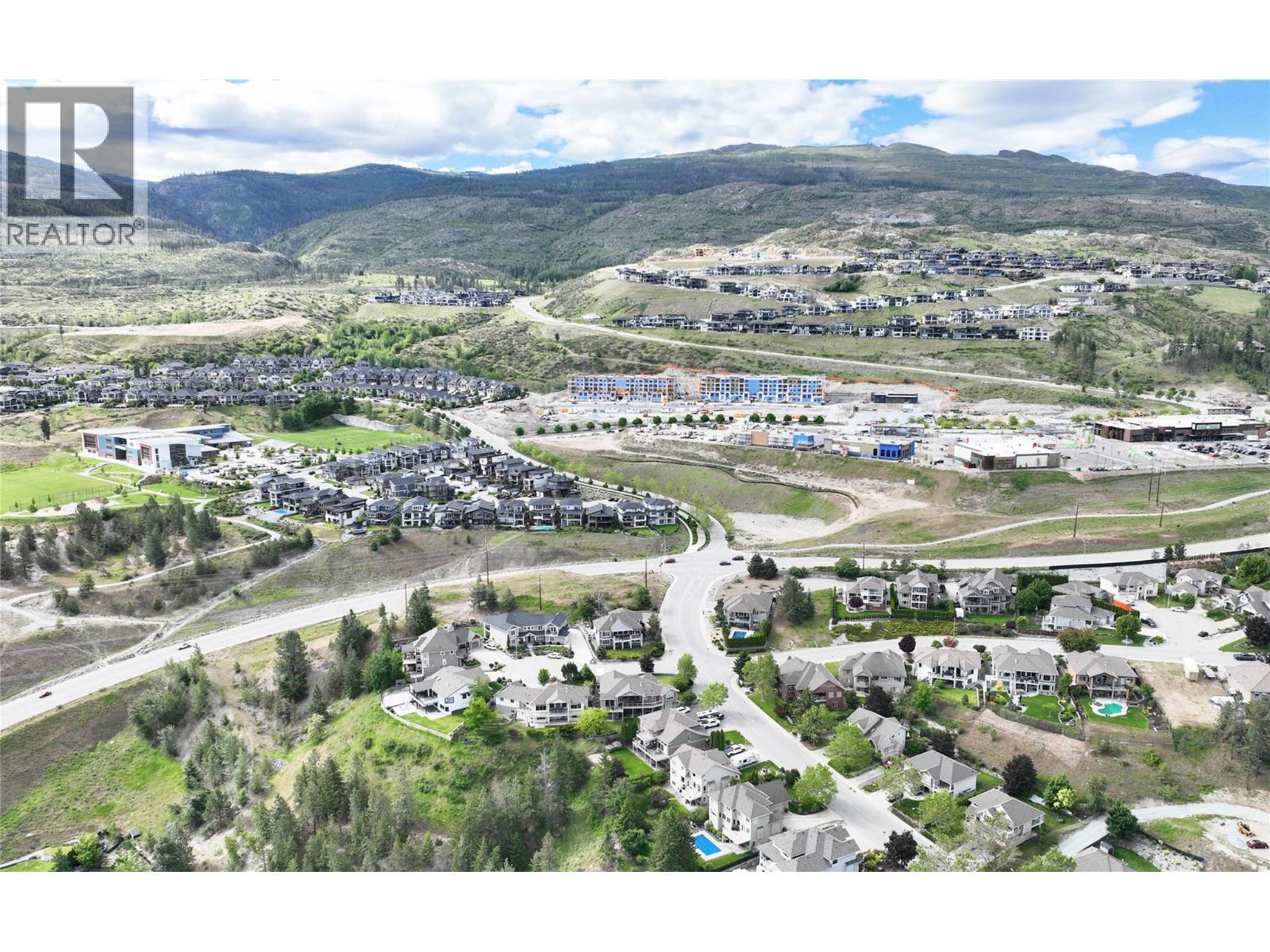 757 Barnaby Road Unit# 3. Kelowna, British Columbia