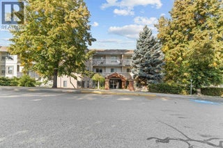 251 6 Street Se Unit# 104. Salmon Arm, British Columbia