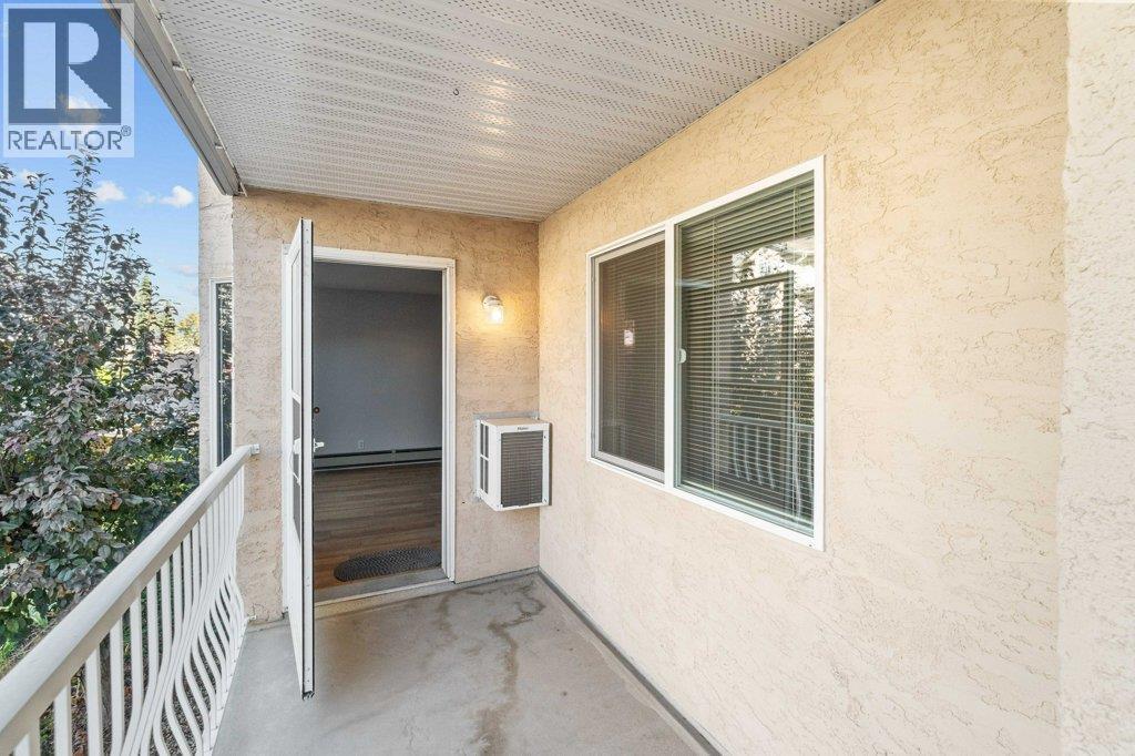 251 6 Street Se Unit# 104. Salmon Arm, British Columbia