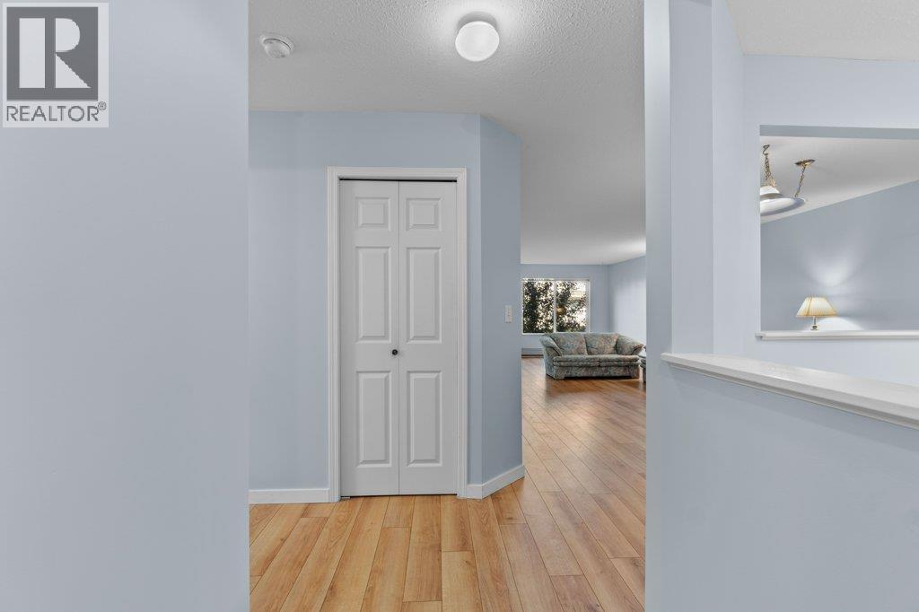 251 6 Street Se Unit# 104. Salmon Arm, British Columbia