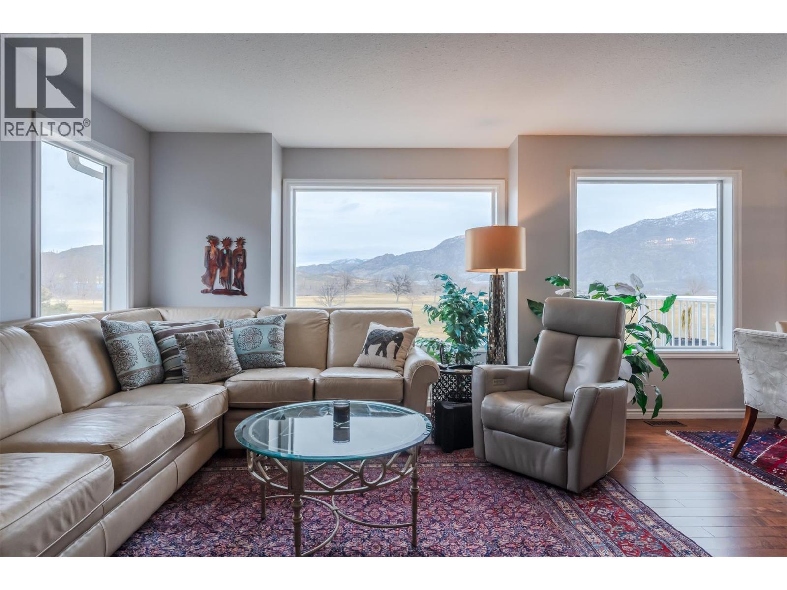 11702 Golf Course Drive. Osoyoos, British Columbia