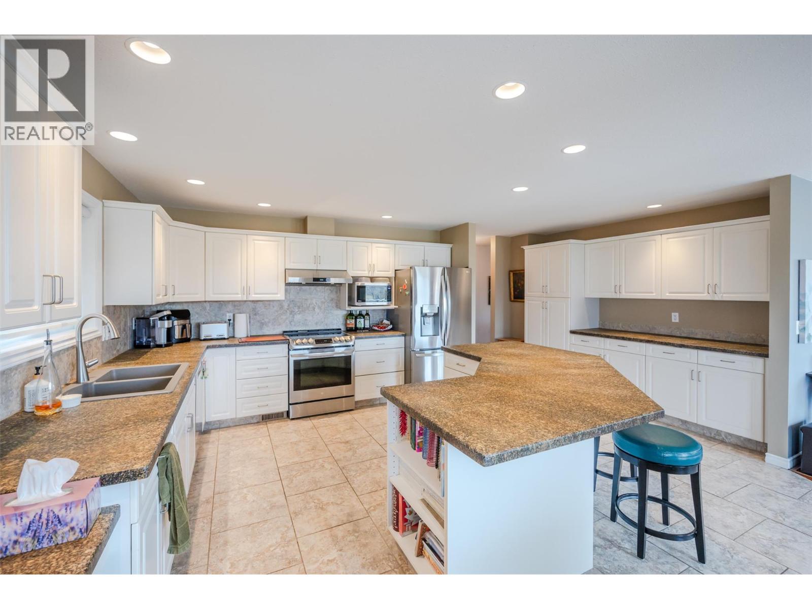 11702 Golf Course Drive. Osoyoos, British Columbia