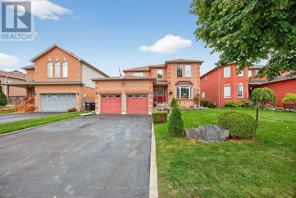 9 Reynolds Avenue, New Tecumseth (beeton)