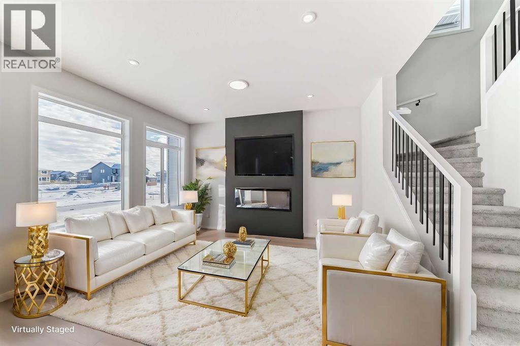 374 Corner Glen Way Ne, Calgary