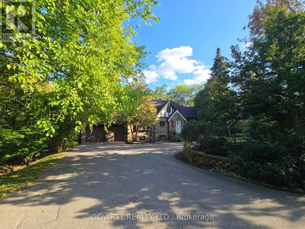 62 Pinewood Trail, Mississauga (mineola)