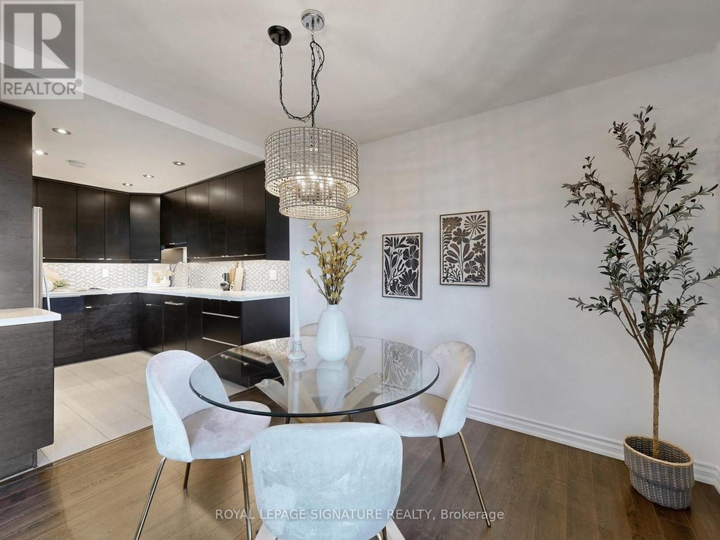 Ph09 - 80 Coe Hill Drive, Toronto (high Park-Swansea)