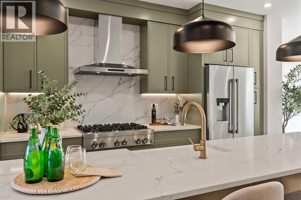 2015 34 Street Sw, Calgary