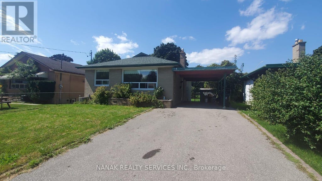 Upper - 24 Alhart Drive, Toronto (thistletown-Beaumonde Heights)