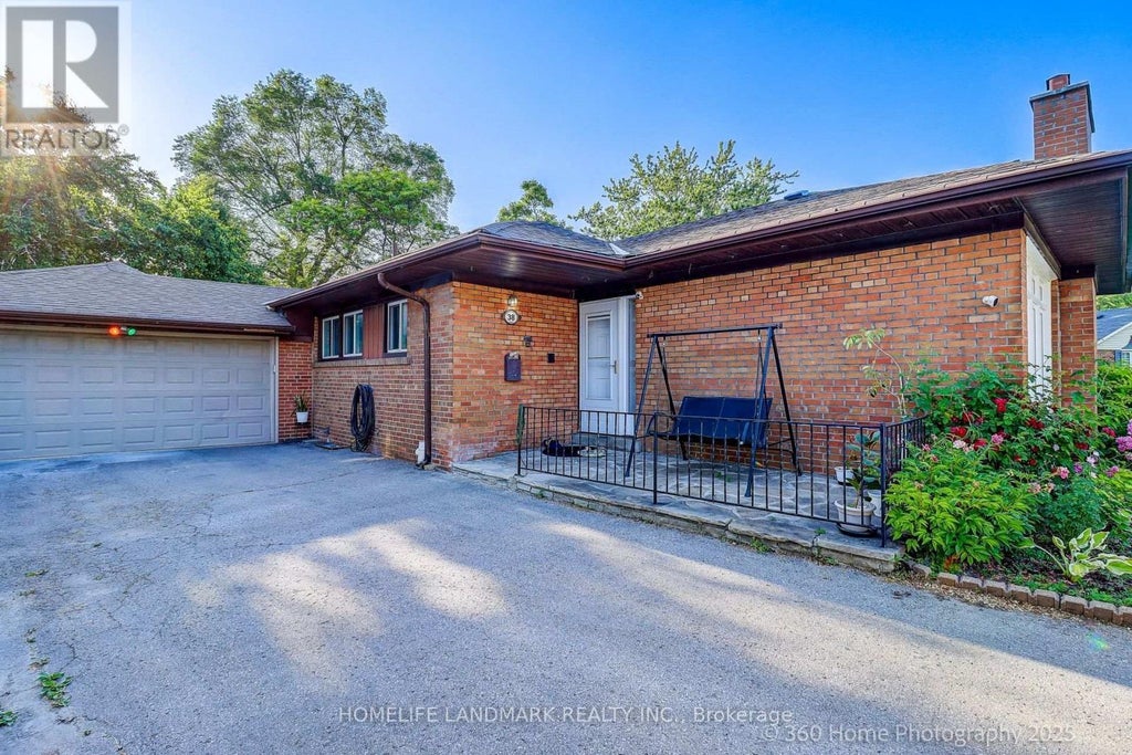 38 Moorecroft Crescent, Toronto (ionview)