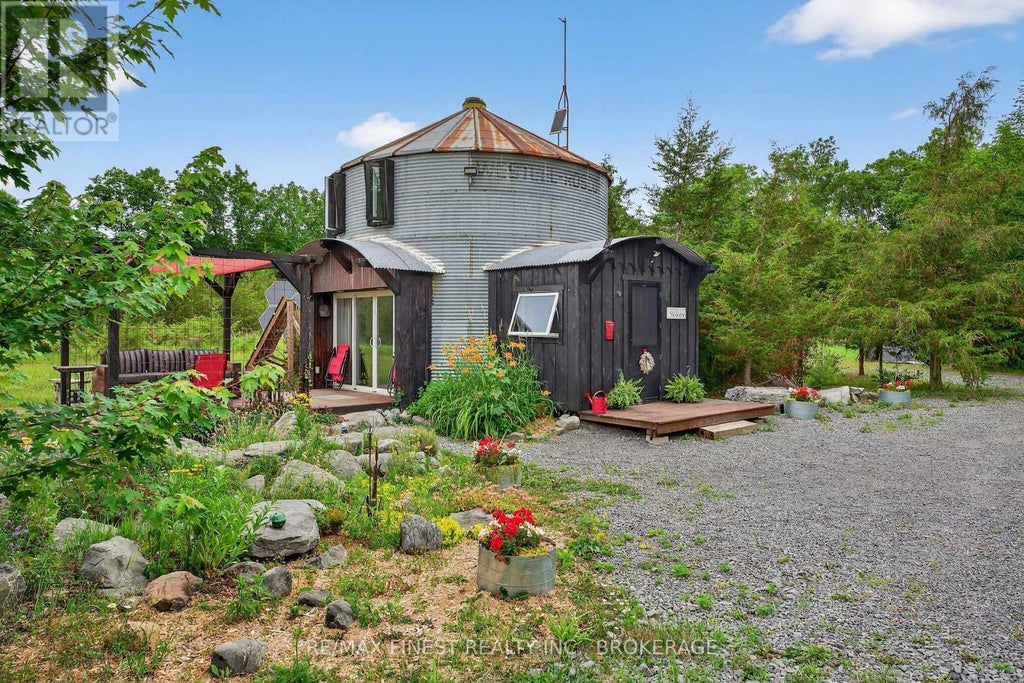 922 Lime Lake Road, Greater Napanee (greater Napanee)