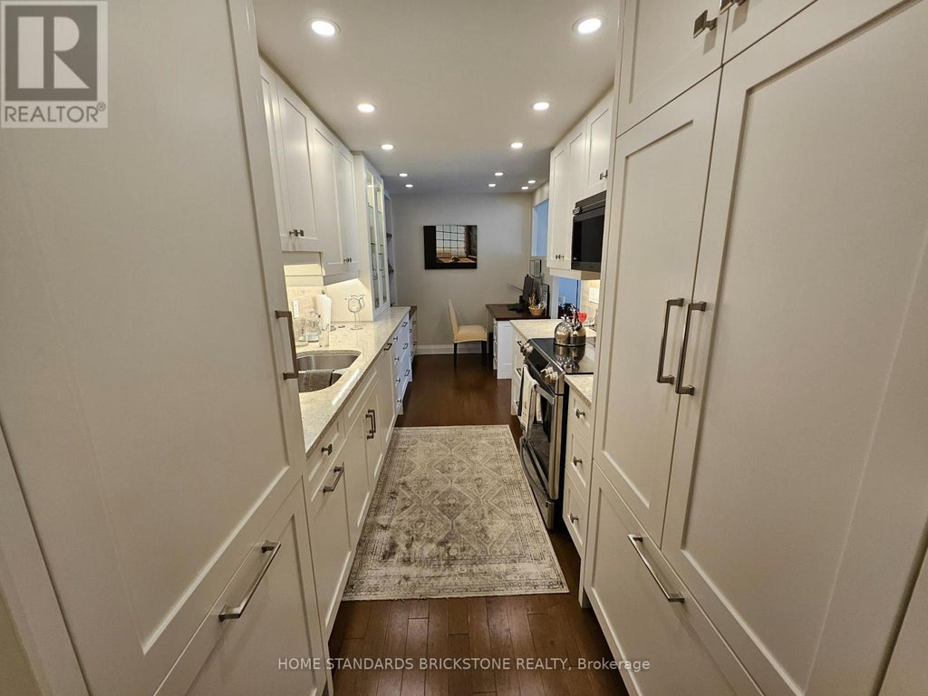 803 - 47 St Clair Avenue W, Toronto (yonge-St. Clair)