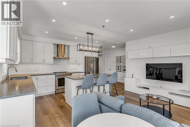 247 Grey Silo Road Unit# 102, Waterloo