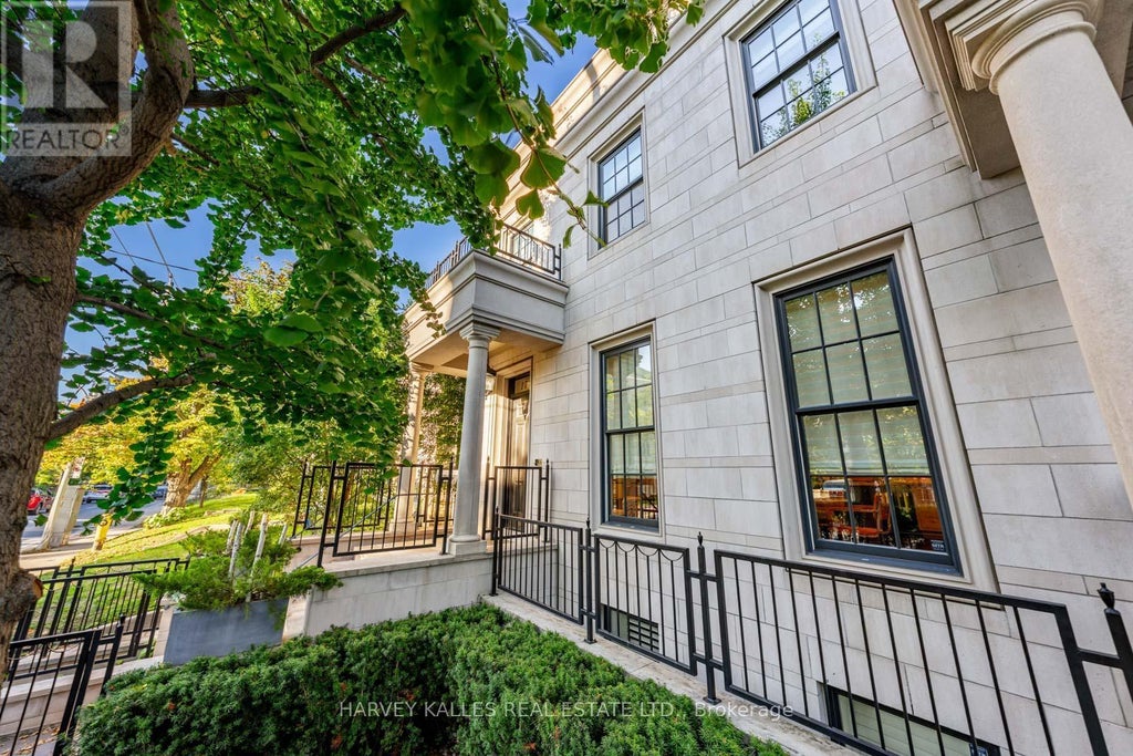 1717b Bathurst Street, Toronto (forest Hill South)