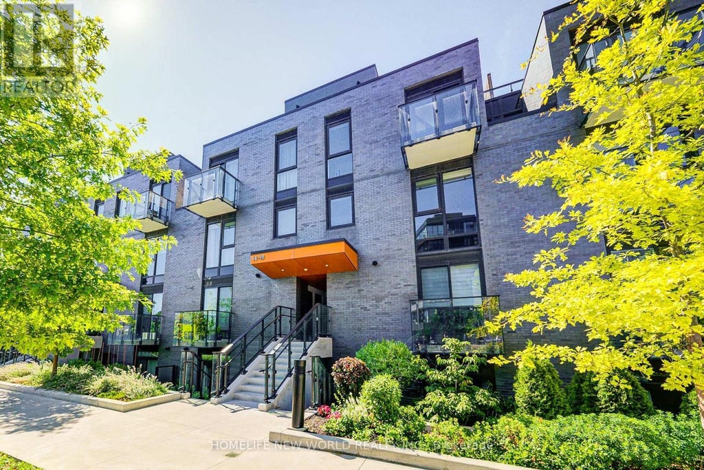 Th 18 - 10 Brin Drive, Toronto (edenbridge-Humber Valley)