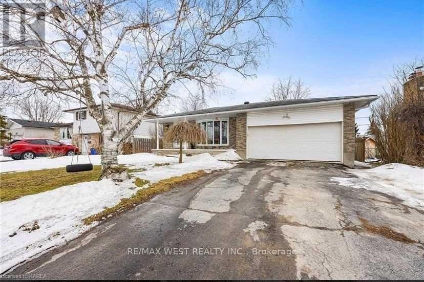 653 Fleet Street, Kingston (south Of Taylor-Kidd Blvd)