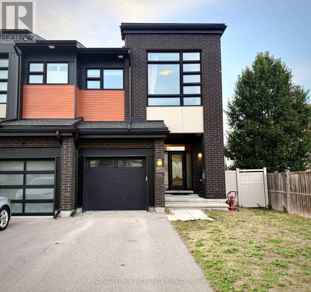 550 Borbridge Avenue, Ottawa