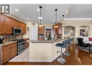 4100 Gallaghers Parkland Unit# 2. Kelowna, British Columbia