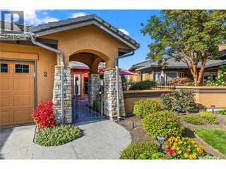 4100 Gallaghers Parkland Unit# 2. Kelowna, British Columbia