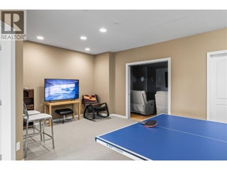 4100 Gallaghers Parkland Unit# 2. Kelowna, British Columbia