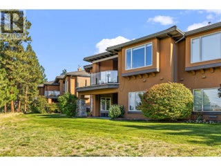 4100 Gallaghers Parkland Unit# 2. Kelowna, British Columbia