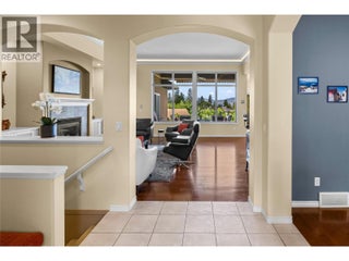 4100 Gallaghers Parkland Unit# 2. Kelowna, British Columbia