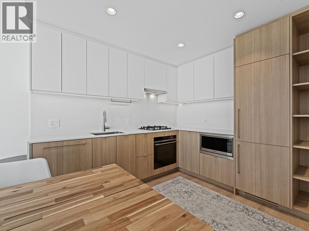 1709 505 Nelson Street, Coquitlam