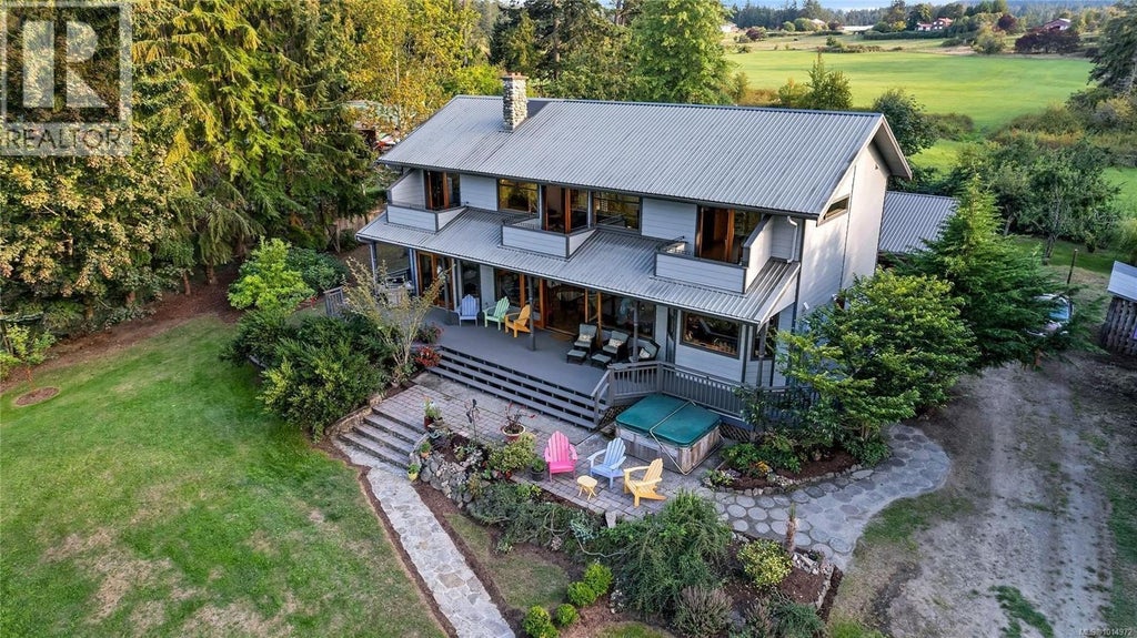 1214 North Beach Road, Salt Spring