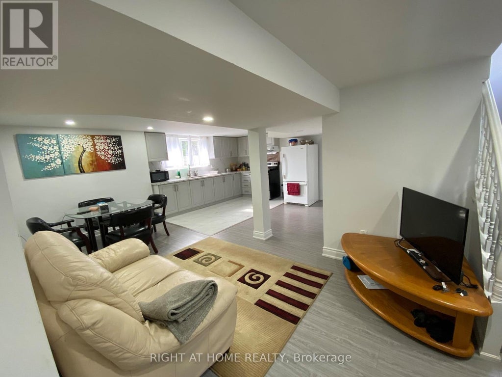 Lower - 2 Hagersville Court, Toronto (eringate-Centennial-West Deane)