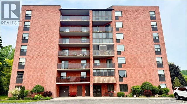 5 Mill Pond Court Unit# 604, Simcoe