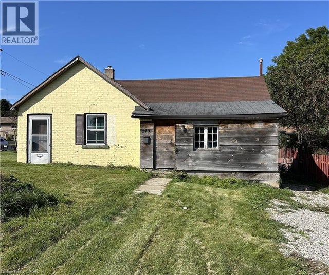 270 Queen Street S, Simcoe