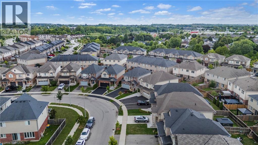 209 Echovalley Drive, Stoney Creek