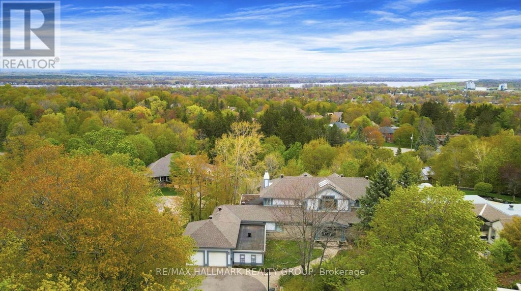 23 Davidson Drive, Ottawa