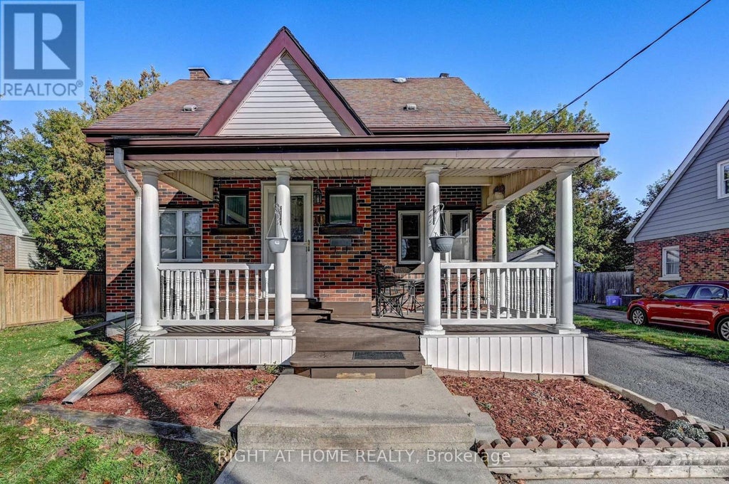 10 Monroe Street N, Cambridge