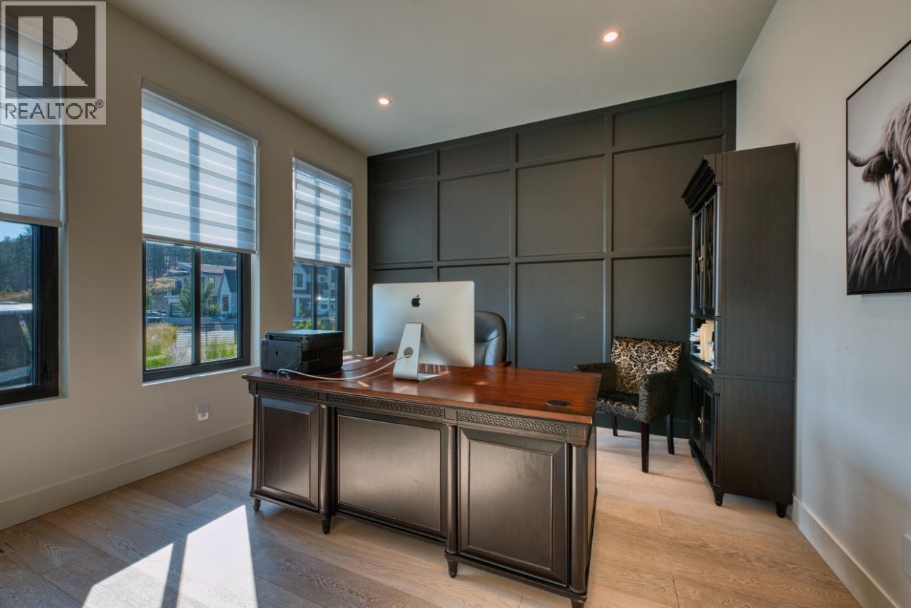 652 Trumpeter Road. Kelowna, British Columbia