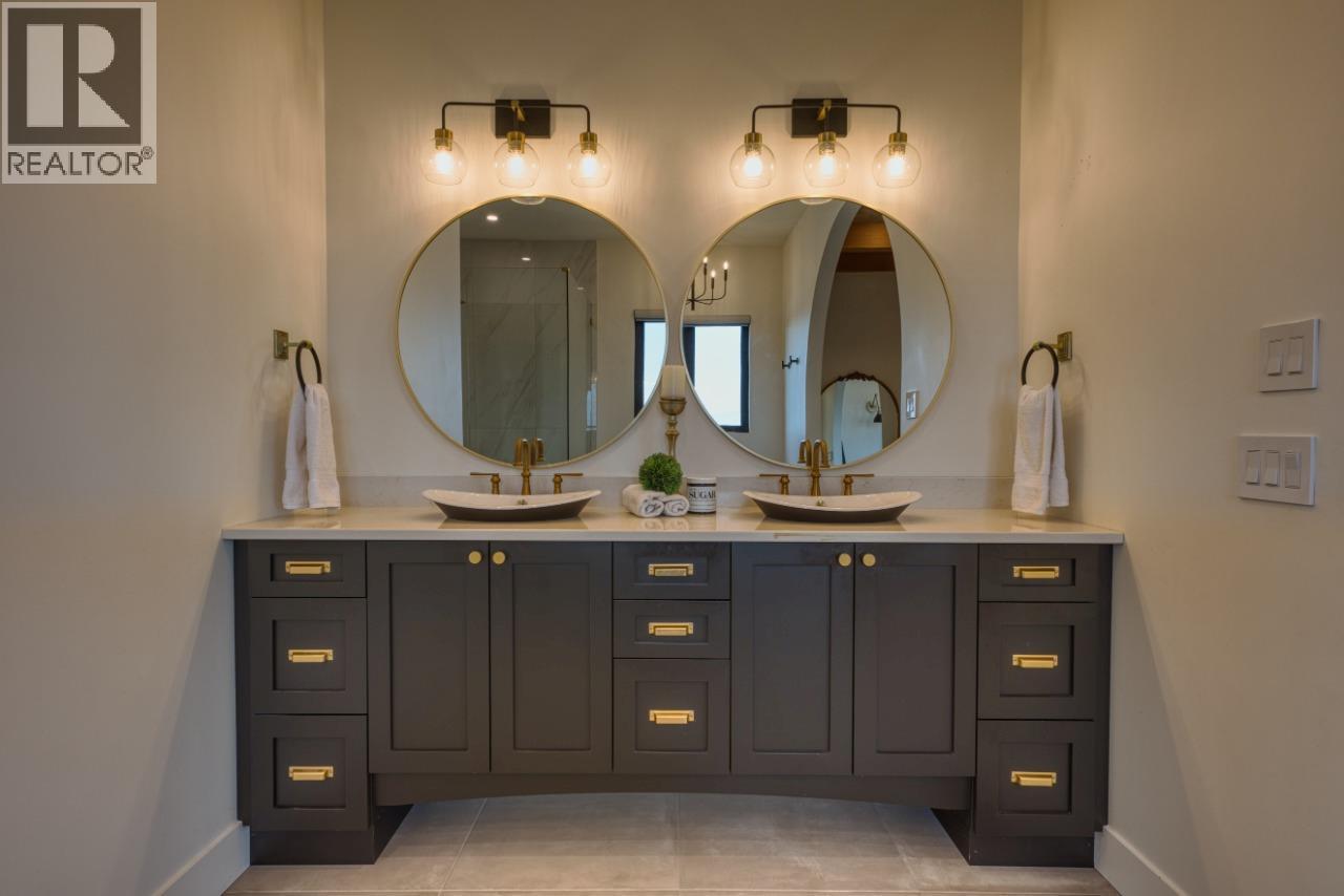 652 Trumpeter Road. Kelowna, British Columbia