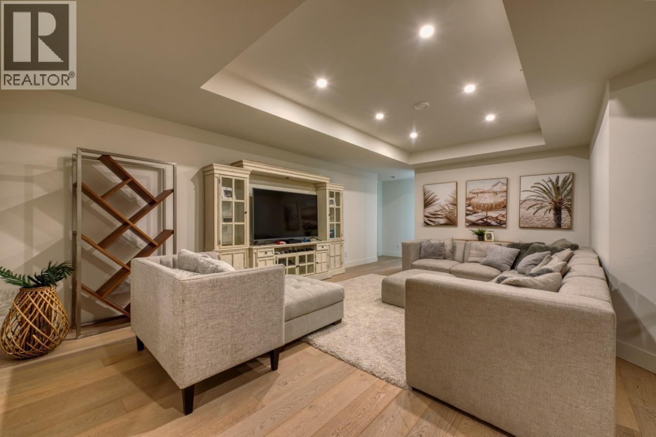 652 Trumpeter Road. Kelowna, British Columbia