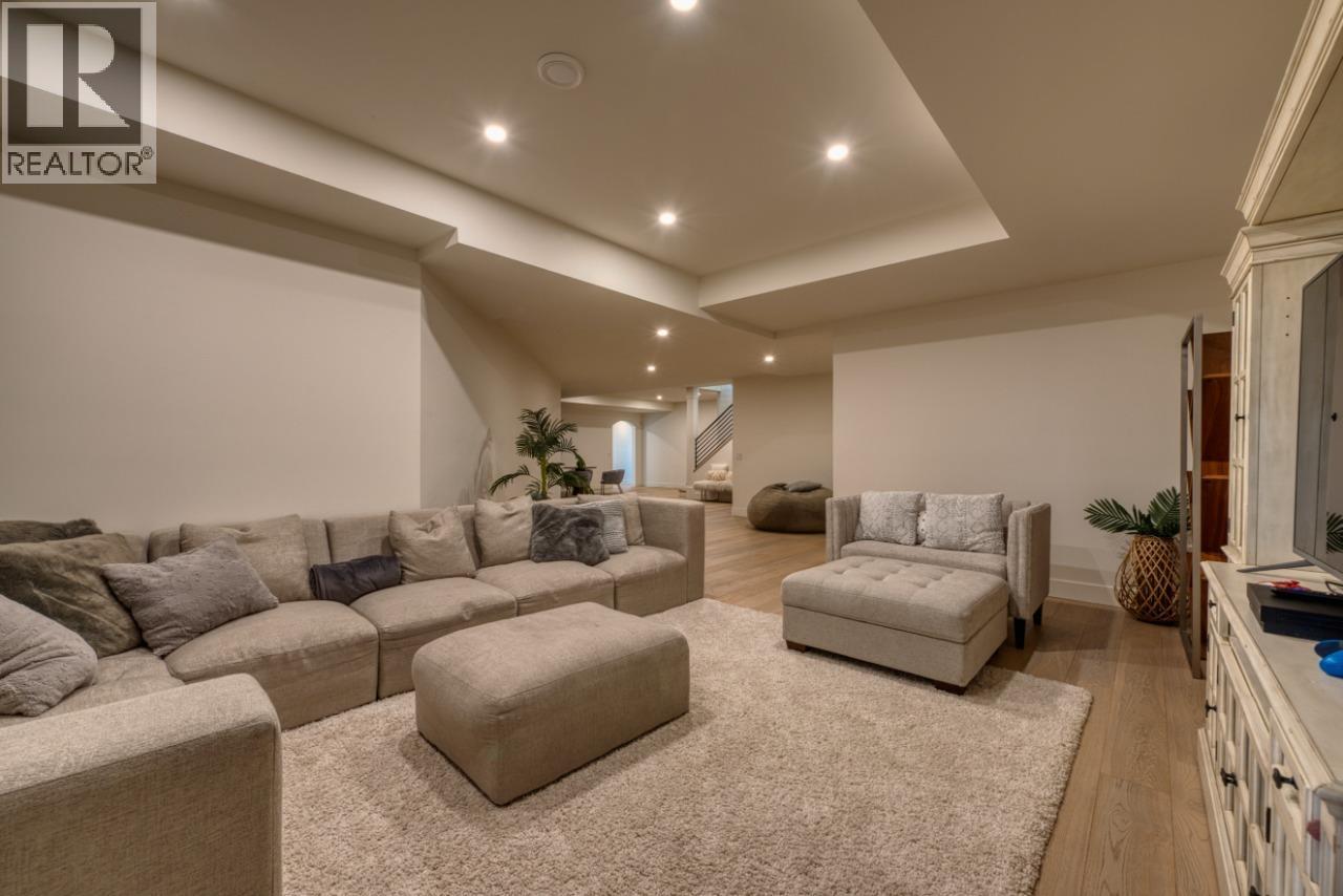 652 Trumpeter Road. Kelowna, British Columbia