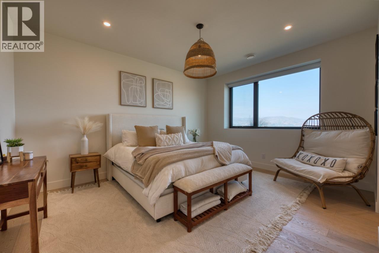 652 Trumpeter Road. Kelowna, British Columbia