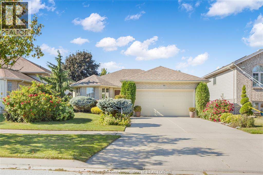 39 Windfield Crescent, Chatham